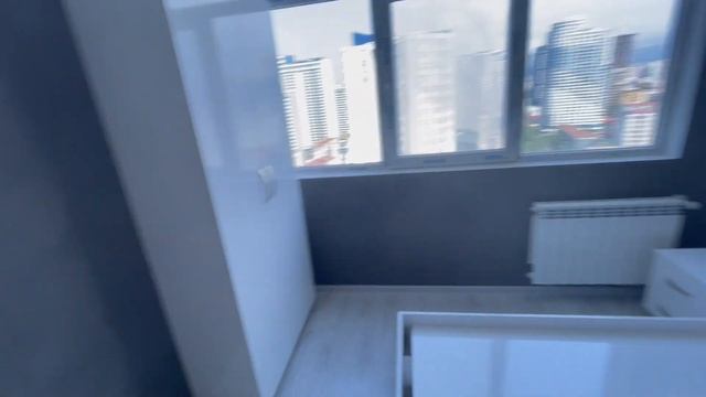 Двухкомнатная отремонтированная квартира с прекрасным видом на море. смотреть онлайн