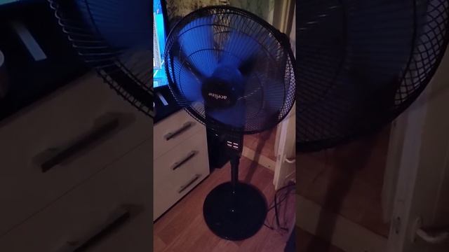 Самый актуальный гаджет этим летом 🙃🔥 #жара #лето смотреть онлайн