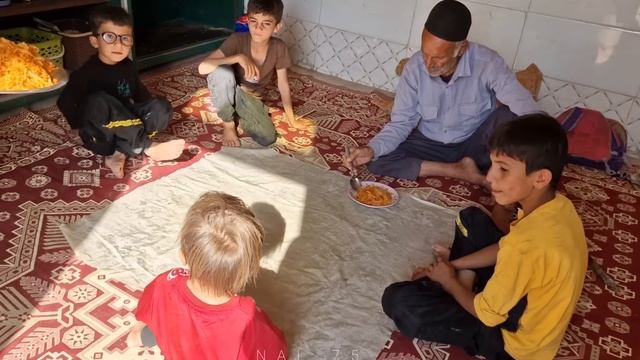 "Love knows no boundaries: the story of Ismat and his father-in-law" смотреть онлайн