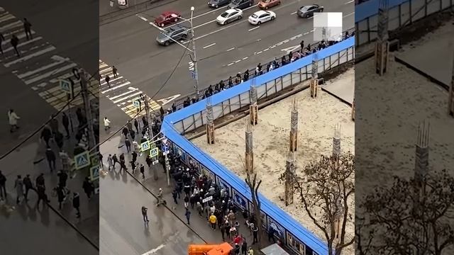 Ростов-на-Дону: шествие в центре Ростова смотреть онлайн