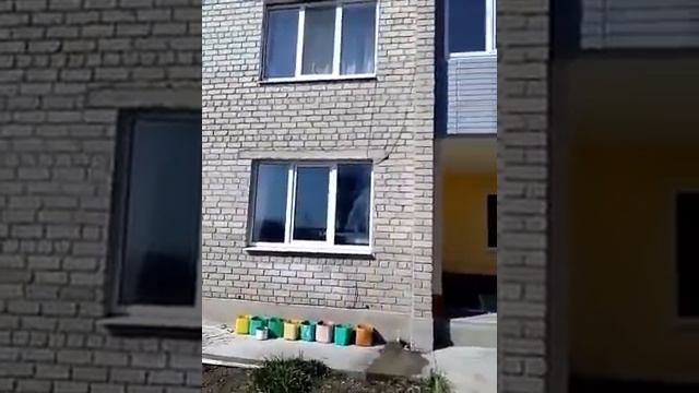 Новоднепровка. Запорожская обл. Колхоз с савхозом разграбели!Продали госздания!Трубка-Карамановы! смотреть онлайн