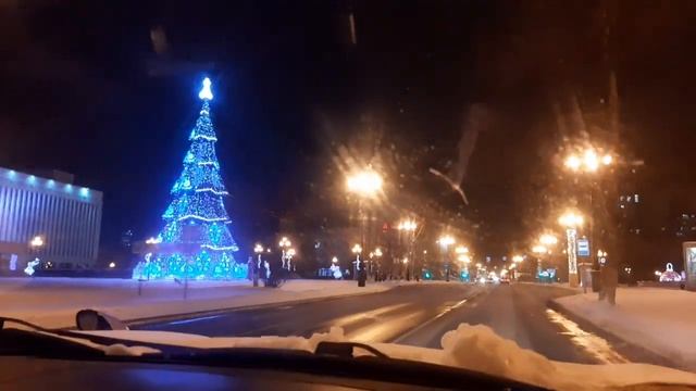 Yuzhno-Sakhalinsk, Christmass trees circle) смотреть онлайн