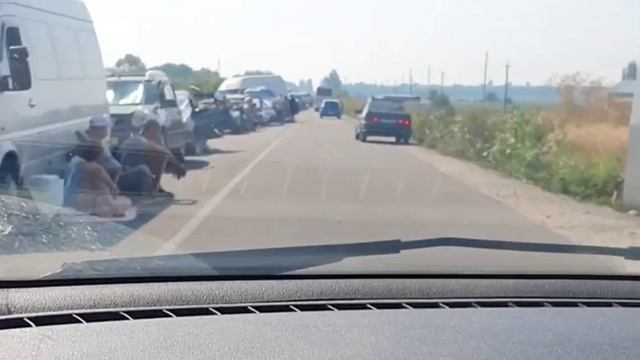 ВАСИЛЬЕВКА въезд на подконтрольную территорию Украины. Очередь. Проезжают по 10 машин в день смотреть онлайн