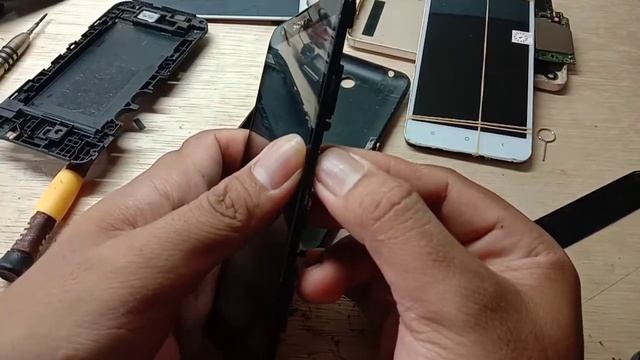 Sony E4 E2115 padam gak bisa dicas смотреть онлайн