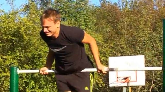 Открыта площадка для ВоркАута на Звёздной смотреть онлайн