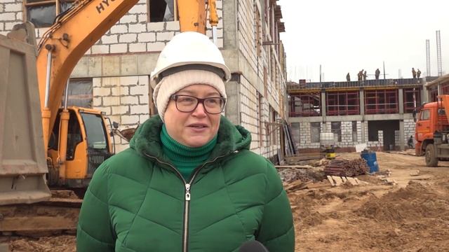 В Зубачево продолжается строительство школы