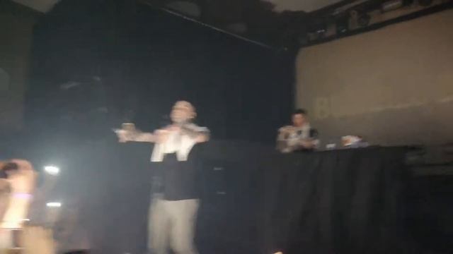 Bumble Beezy - Кендрик_(Live in Minsk)_27.04.2019 смотреть онлайн