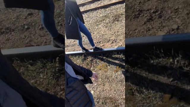 Портовый путь, прогулка по ЖЕЛЕЗНЫМ путям! Отличное место для ФОТО. #железныепути #уточка смотреть онлайн