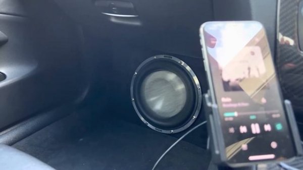 Front sub bass test - car audio - Focal Utopia 10WM