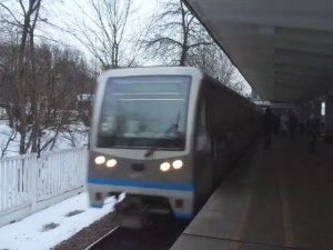 Состав 81-740.4 Русич прибывает на станцию Измайловская (22.01.2023)