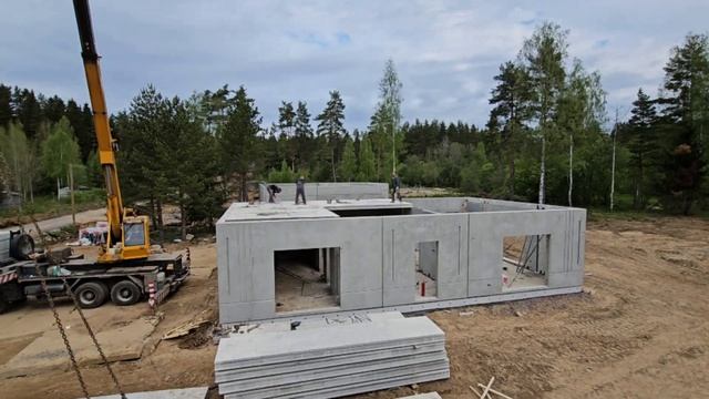 Сборка индивидуального дома из ЖБИ панелей от Umahouse, 3 дня за 2 минуты.