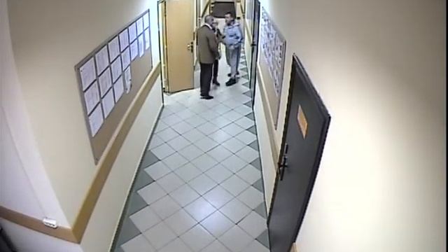 Матвиенко избивает Адамца В.Н.