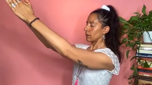 New Year's Meditation - Connect to Love and Abundance смотреть онлайн