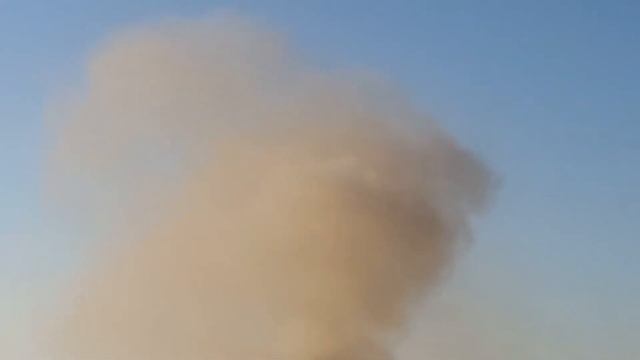 Горят сараи в пгт Пролетарский смотреть онлайн