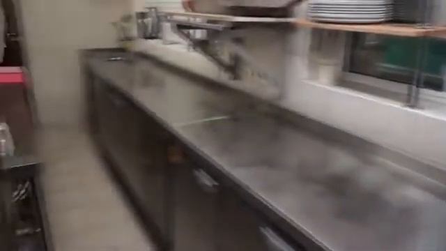 Продаается/сдается, развлекательный центр смотреть онлайн