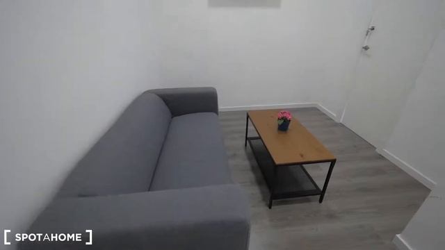 Spacious Rooms For Rent In 6-bedroom Apartment In L'Esquerra De L'Eixample - Spotahome (ref 329745)