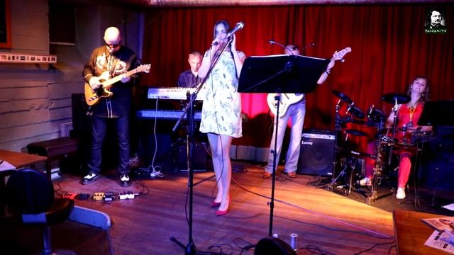 Eugenia Berlizova & Smooth jazz operators Skyfall Dreadnought 29 6 16 смотреть онлайн