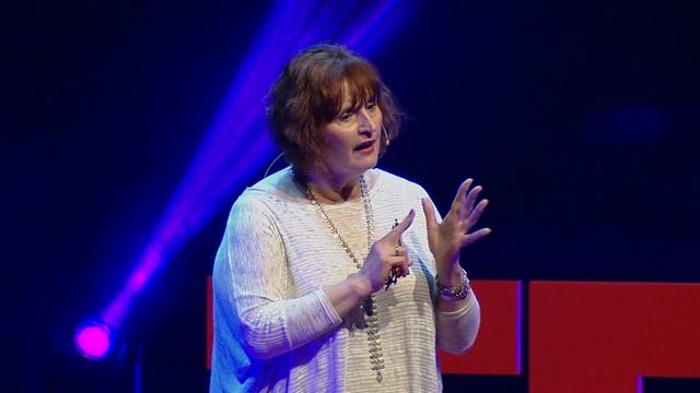 The 15 minute rule | Caroline Buchanan | TEDxVicenza смотреть онлайн