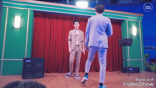 EXO'S Sehun and chanyeol's 'we young' tops itunes chart worldwide-MAQ PRODUCTIONS смотреть онлайн