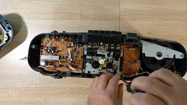 Пополнение коллекции - магнитола SONY CFD-9. Распаковка, поиск неисправностей и полная разборка. смотреть онлайн