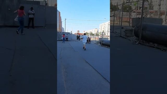 СПб Красногвардейский район. Мы с мамой приехали на М проспект Просвещения смотреть онлайн