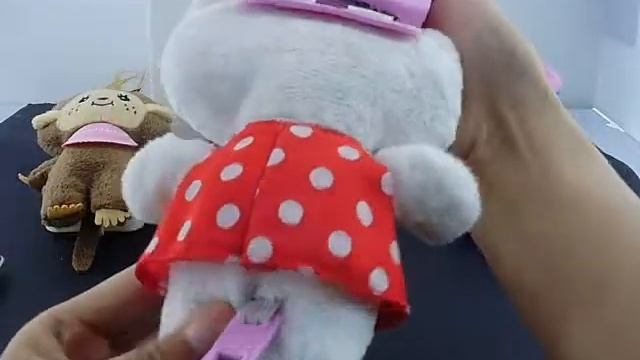 Style your iPhone 4S/4 with Hello Kitty Toy Doll смотреть онлайн