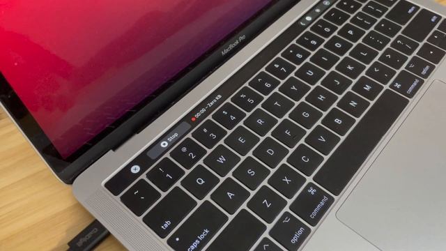 How to Take a Screenshot on macOS смотреть онлайн