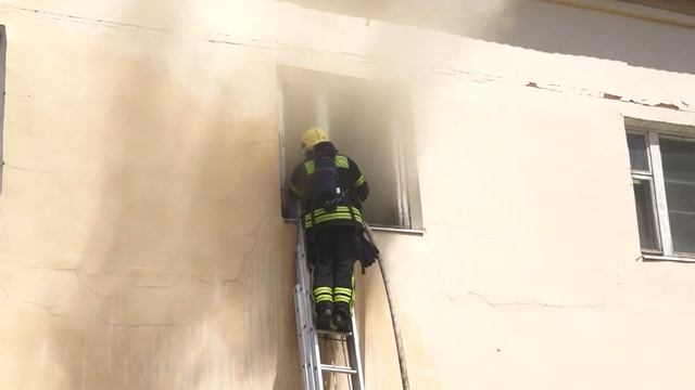 Пожар в доме на Пролетарской смотреть онлайн