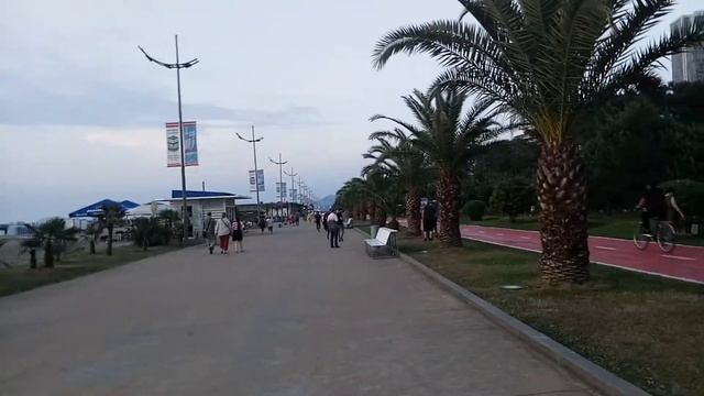 Мое отношение к бедным в Батуми (Грузия) смотреть онлайн