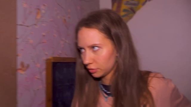 100 Часов с Бабушкой в Жутком Доме! смотреть онлайн