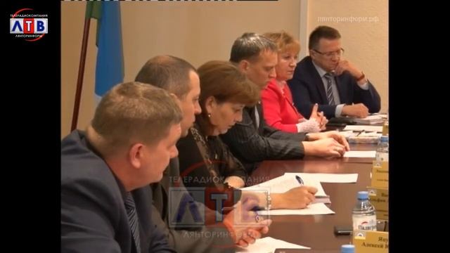 Депутаты про хоккейный корт смотреть онлайн
