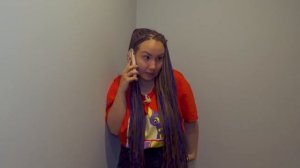 Построили Секретную Комнату, Чтобы Следить за Ботаншей !