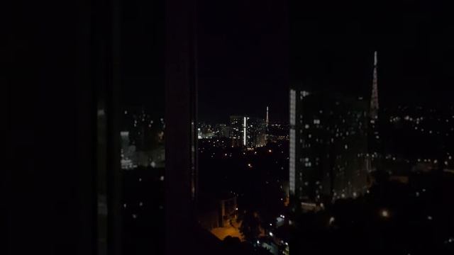 Шикарная студия в центре города. смотреть онлайн