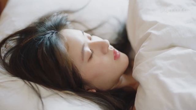 【Full Movie】霸总吃醋闯入女孩房间，躺在她身边💋Chinese Drama