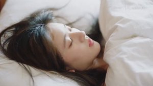 【Full Movie】霸总吃醋闯入女孩房间，躺在她身边💋Chinese Drama