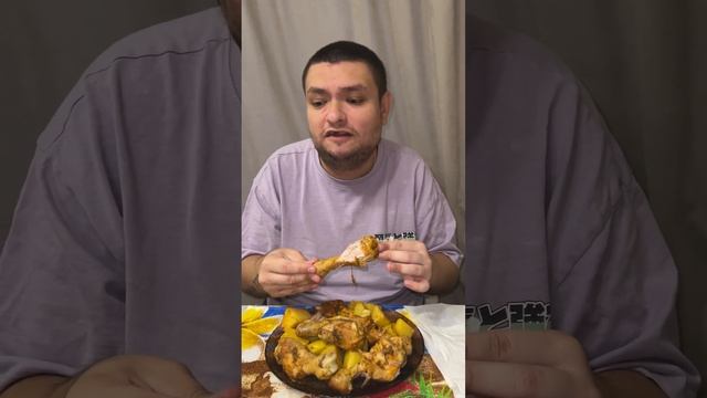 ВЕЧЕРНИЙ МУКБАНГ ТРАПЕЗА В НОВОСИБИРСКЕ В СЬЁМНОЙ КВАРТИРЕ В АРЕНДУ 2024 смотреть онлайн