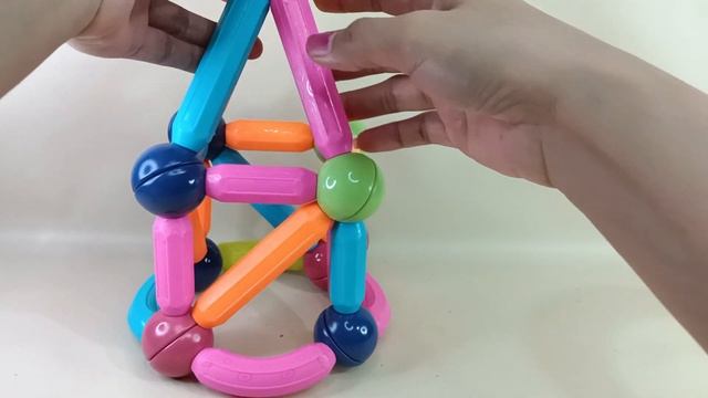 Playing With Magnets - Square and Playground Magnetic Sticks and Balls | MS022 смотреть онлайн