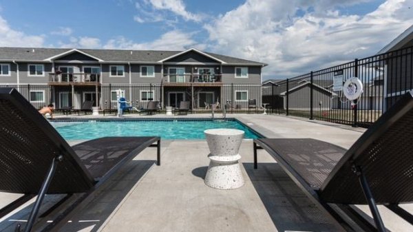 Apartments on the Move  Summer, 2023