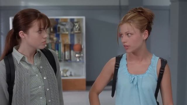 ФИЛЬМ ДО СЛЕЗ! ШКОЛЬНЫЙ ЛИДЕР ВЛЮБЛЯЕТСЯ В ТИХУЮ НЕЗАМЕТНУЮ ДЕВУШКУ! Спеши любить! Русский фильм