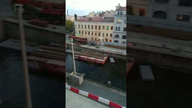 канал Грибоедова под окном квартиры в Петербурге смотреть онлайн
