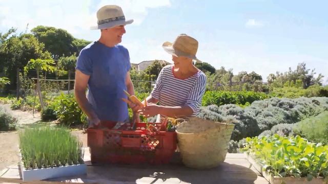 Он жил на улице, но не отчаивался, и судьба преподнесла подарок. Рассказ о любви. Так не бывает! смотреть онлайн