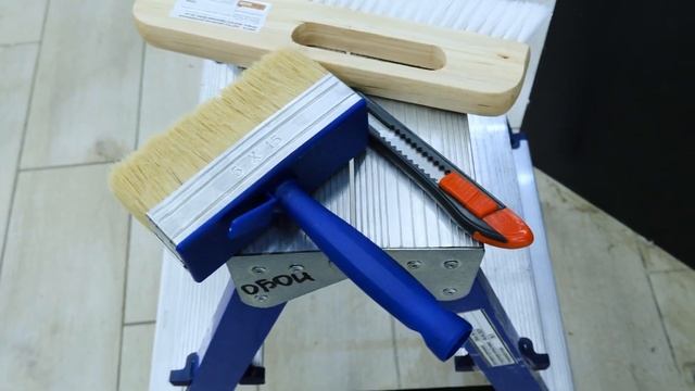 НЕ КЛЕЙ ЕЁ А КЛЕЙ ОБОИ С ОМА 😈 😊 | ВЫБИРАЕМ И КЛЕИМ ОБОИ ПРЯМО В МАГАЗИНЕ #обои #ремонт #Ома смотреть онлайн