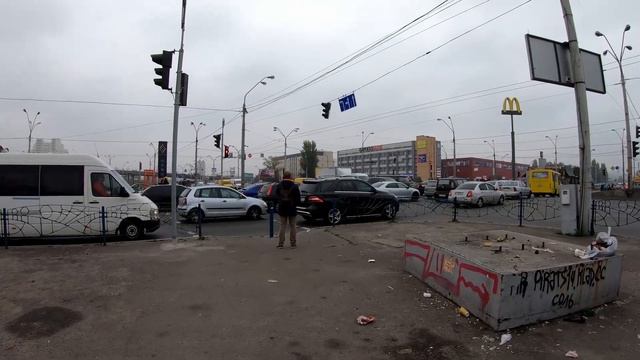 Київ. Walking around Kyiv. Around Pochaina Metro station. ORANGE ua смотреть онлайн