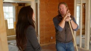 Дом с подвохом. "С возвращением". S1EP5. From Beach to Woodsy Cottage