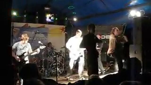 Поху&деть - "Первый фанат" (Open Air 2007) смотреть онлайн