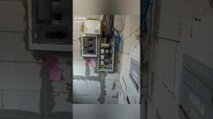 Сборка, установка, подключение источников бесперебойного питания в квартире, офисе, частном доме