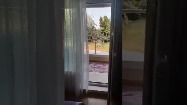 Продается двухкомнатная квартира с мебелью в комплексе Силвер Бич в городе Бяла, Болгария смотреть онлайн