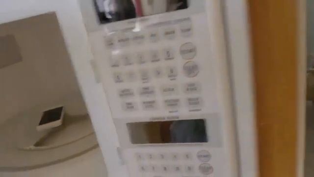 Charge your iPhone 5S in 3 Seconds! Microwave смотреть онлайн