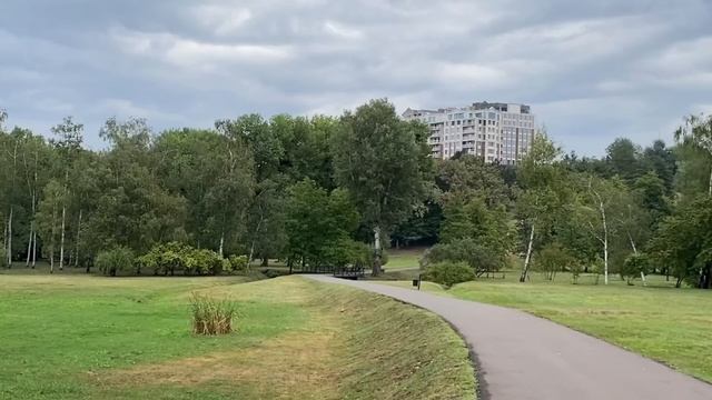 La masa de familie, soțul și-a ridiculizat soția, oaspeții au izbucnit în râs, iar când ea a spus.. смотреть онлайн