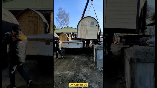 Ещё одна красиво построенная баня. Она прекрасна со всех сторон. (Зелёная Роща 2) смотреть онлайн